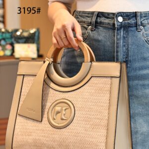 PEDRA Luxury Woven-Texture Tote – 3-Piece Set with Circular Wooden Handles